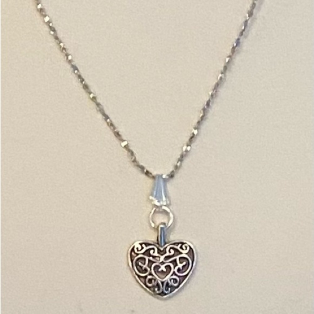 NEW Antique Silver tone heart necklace